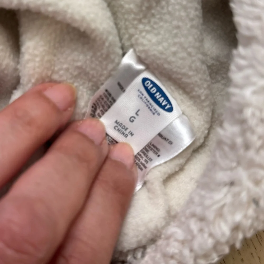 Old Navy Blue and Cream White Plaid Sherpa-Lined Earflap Hat Toddler/Kid Size L